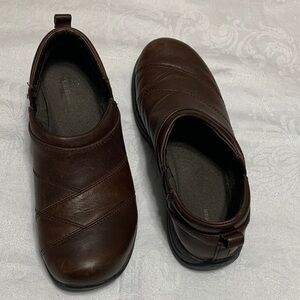 L.L. Bean Rich Brown Leather Flats